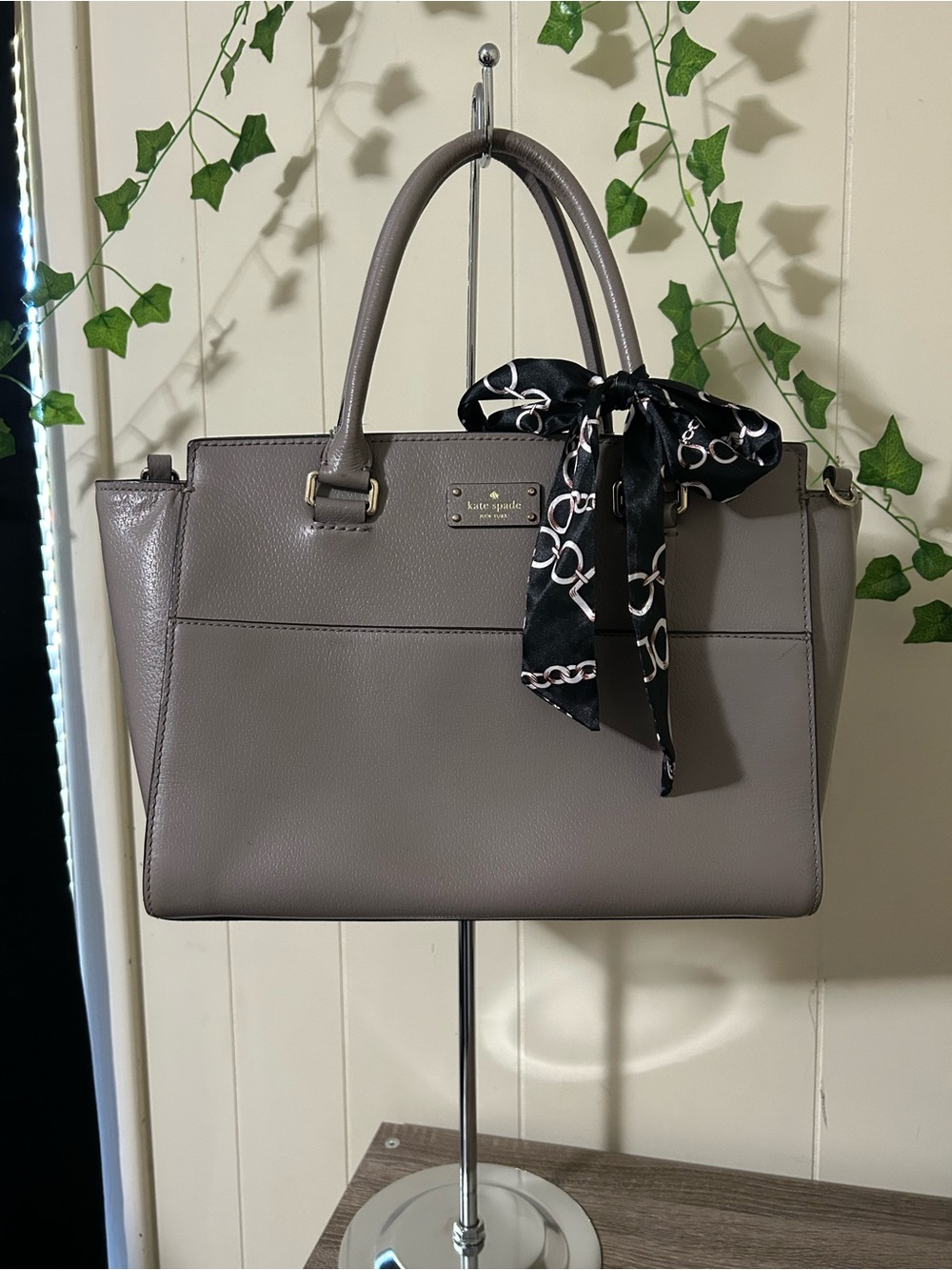 kate spade gray leather satchel with black scarf accent
